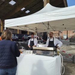 Vue de l'activité culinaire de l'évènement de BdN
